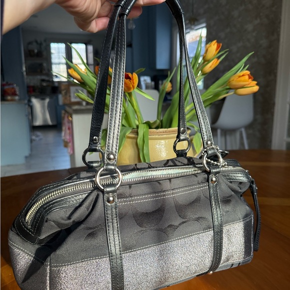 Coach Black Signature Shoulder Bag with Metallic Accent - Picture 4 of 9